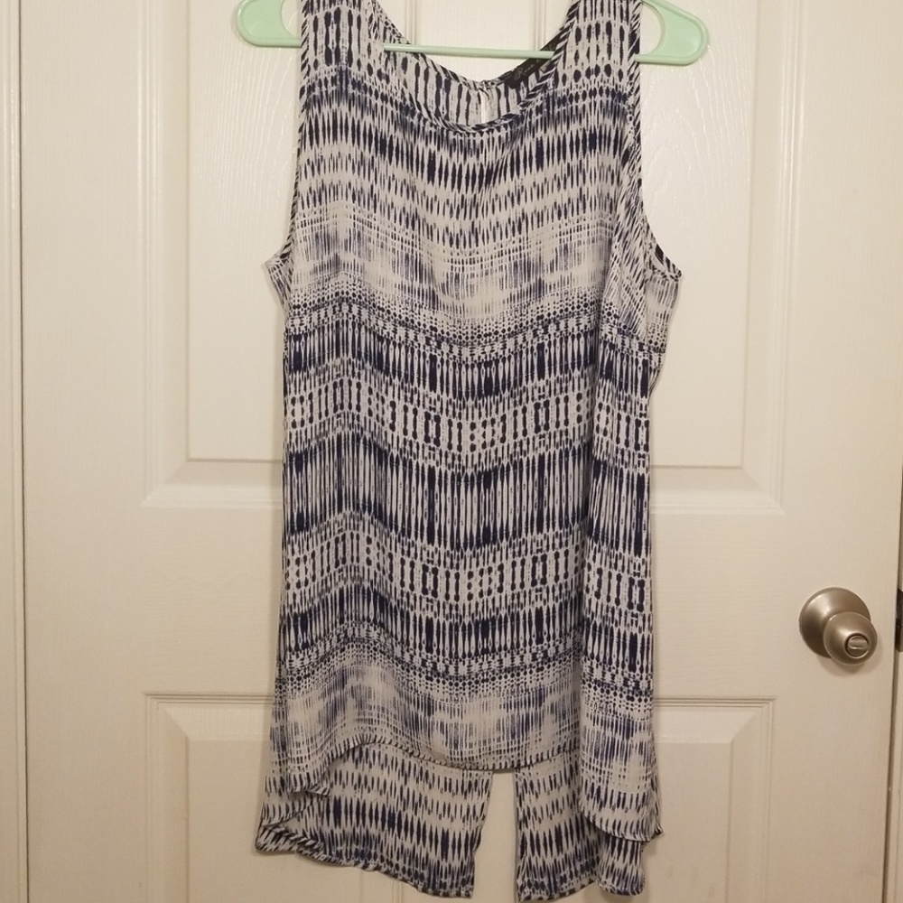 🎉3 for $25🎉 Rose & Olive High Low Blouse